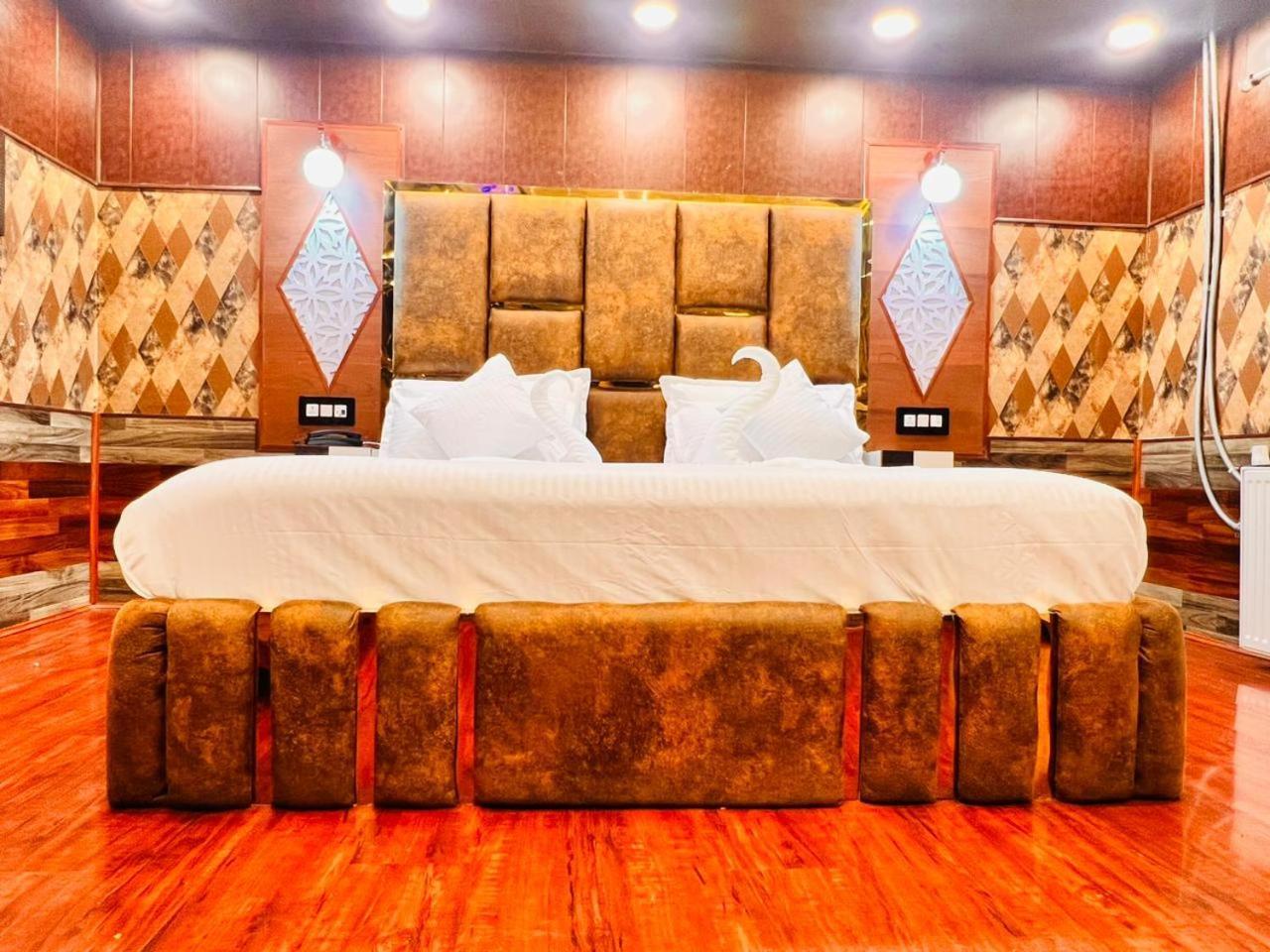 Pine View Resort Gulmarg Exterior foto