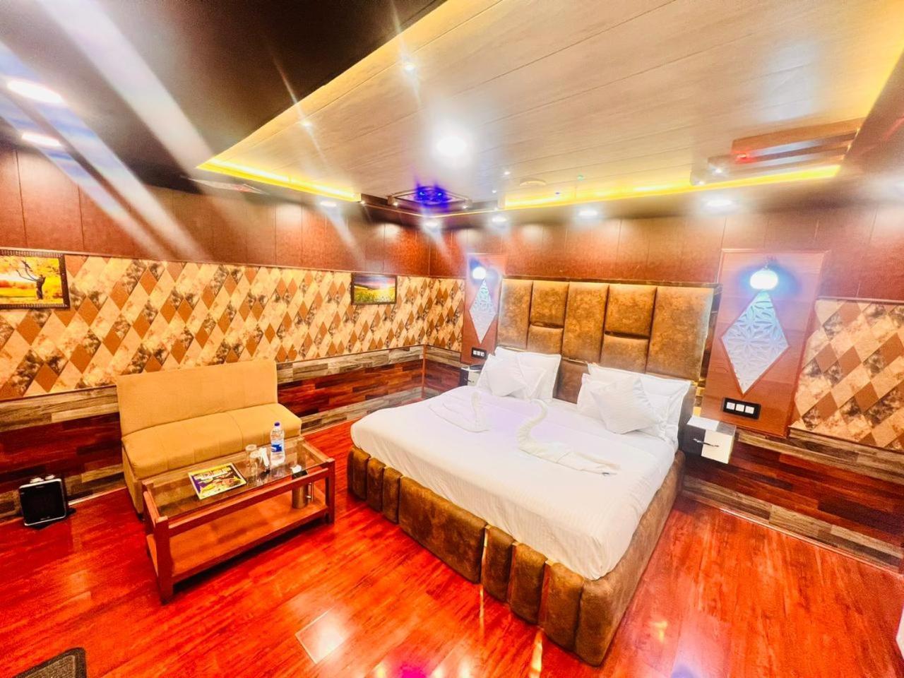 Pine View Resort Gulmarg Exterior foto