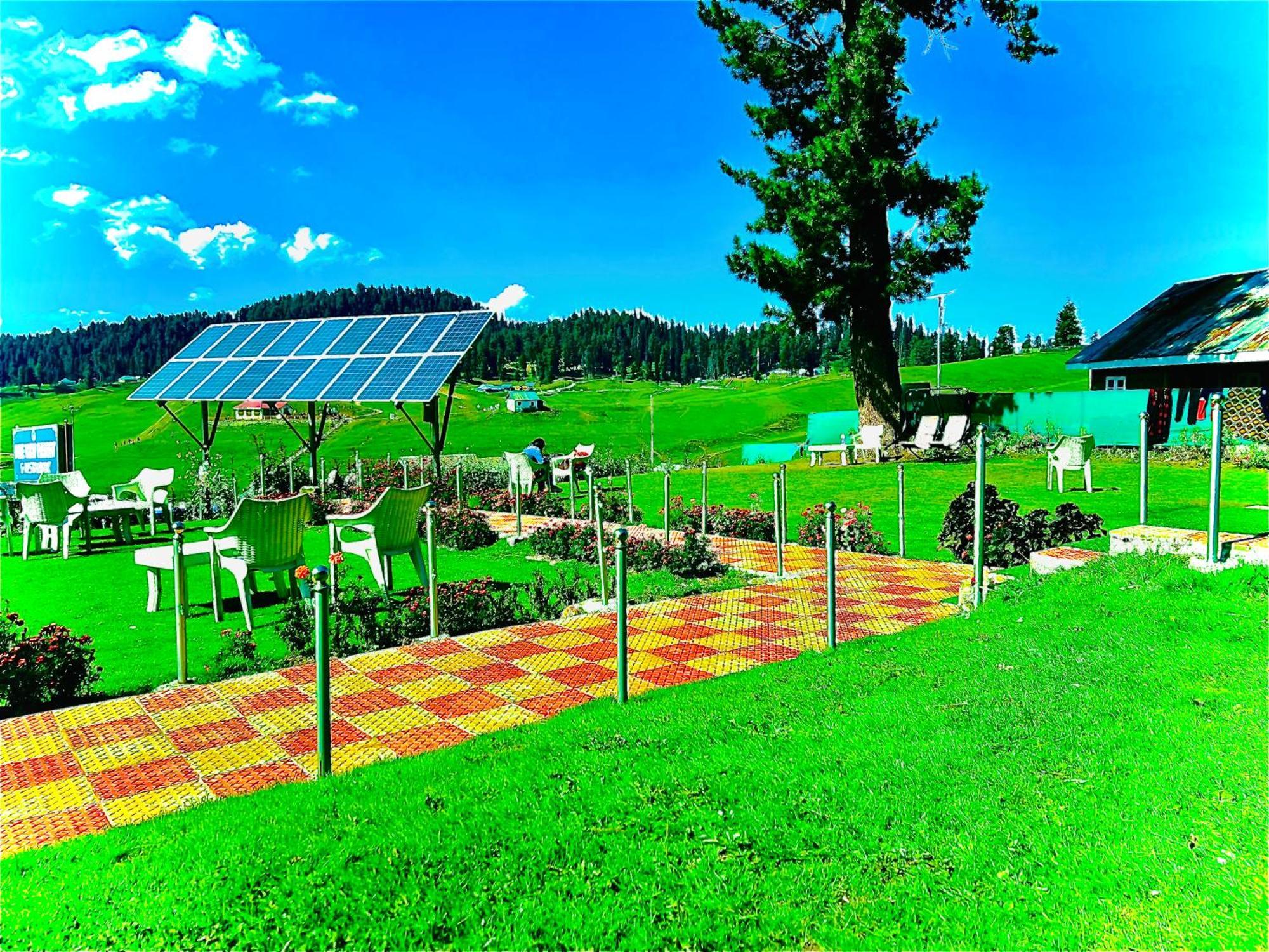 Pine View Resort Gulmarg Exterior foto